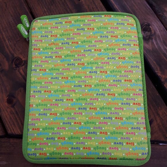 NeoSkin iPad neoprene jacket with built-in screen - Picture 2 of 3